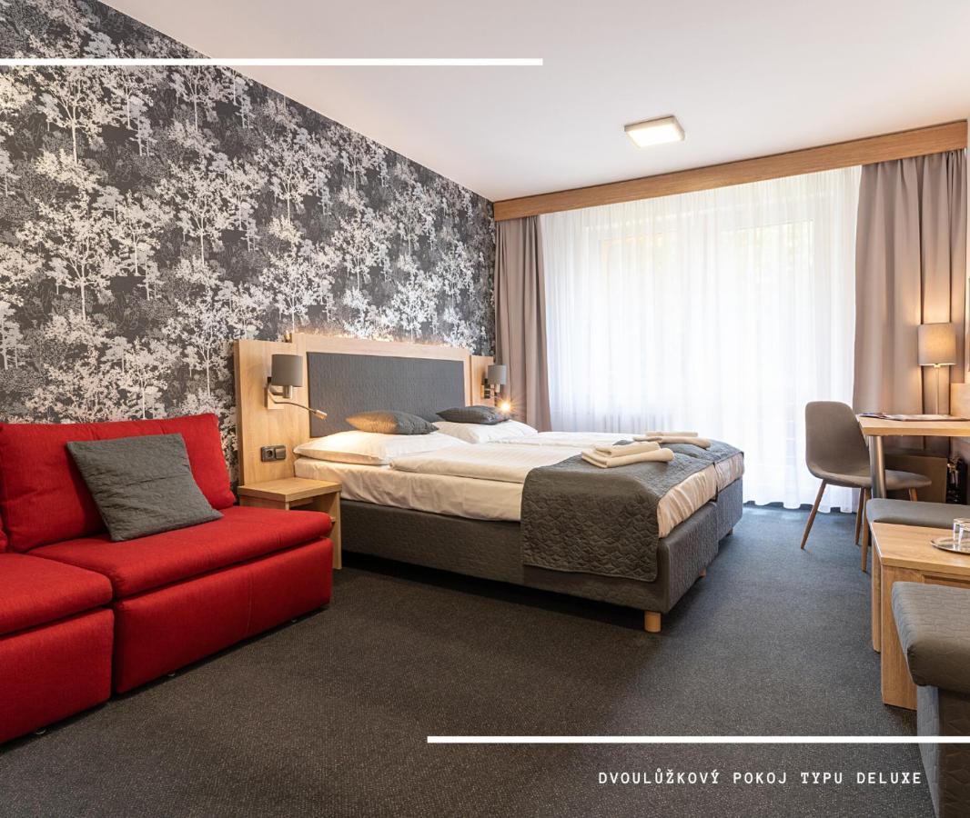 Hotel Kamzik *** Мала Моравка Екстер'єр фото