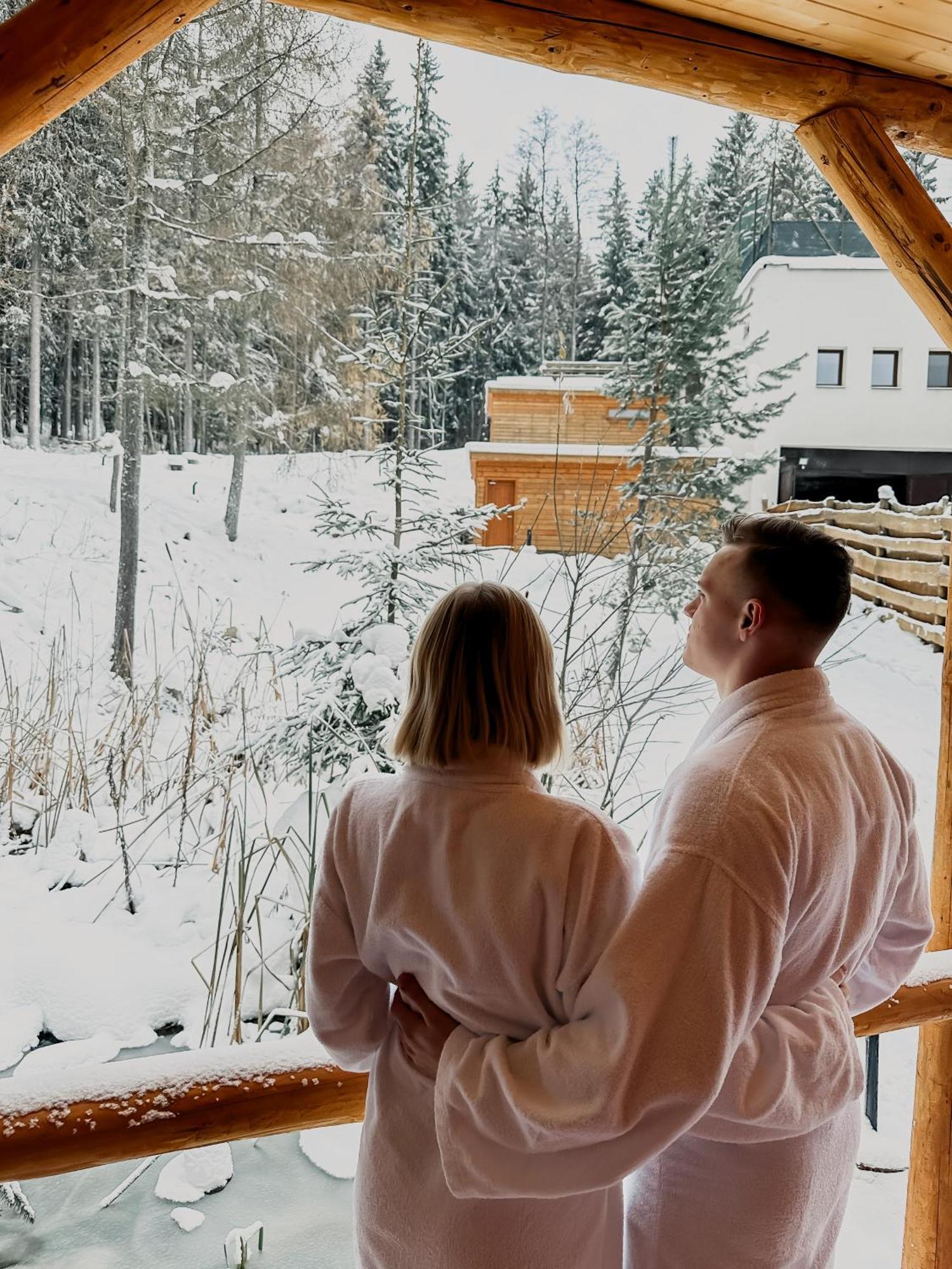 Hotel Kamzik *** Мала Моравка Екстер'єр фото