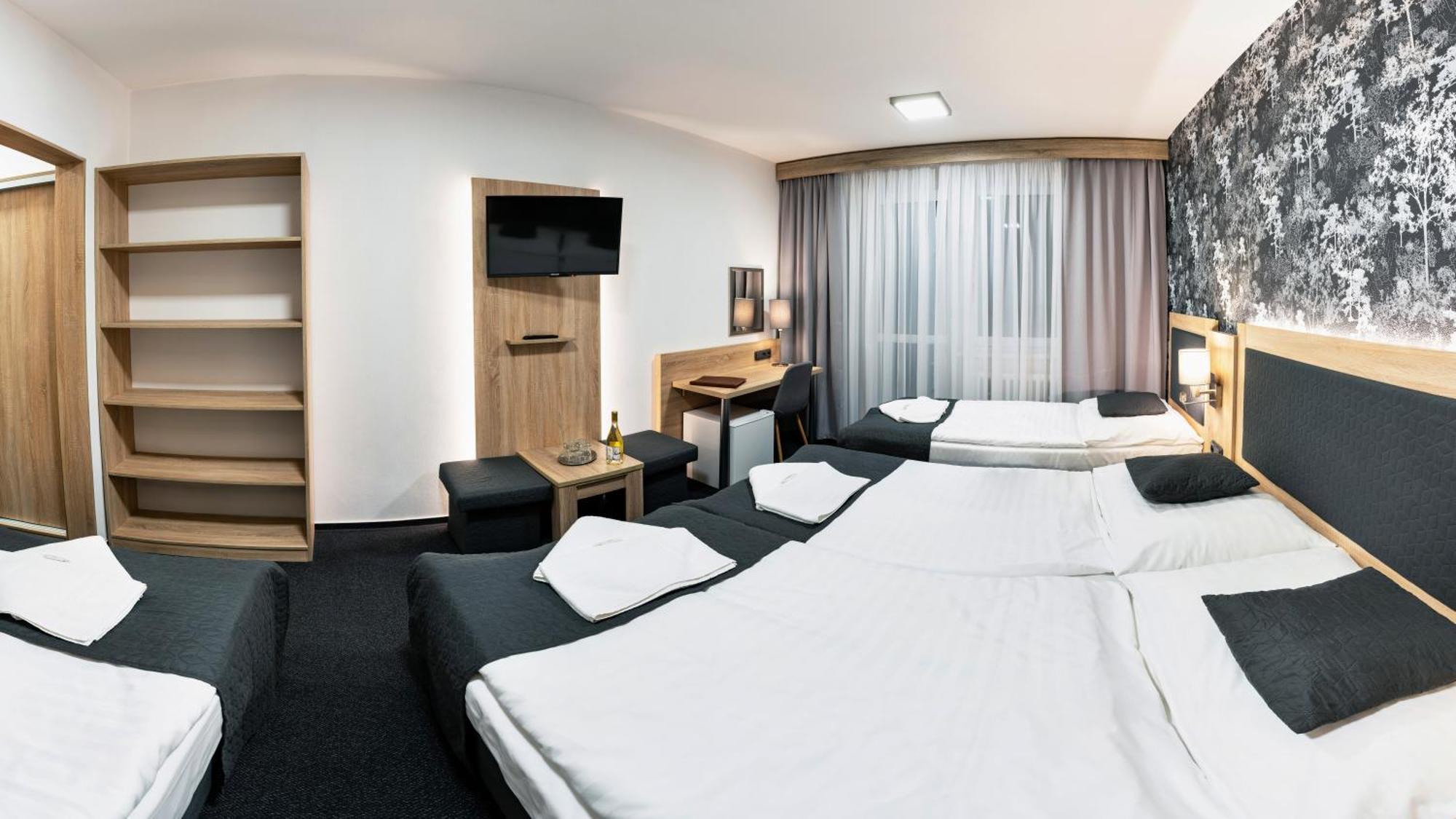 Hotel Kamzik *** Мала Моравка Екстер'єр фото